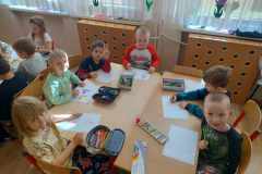DZIEN-KOLOROWEJ-SKARPETKI-13